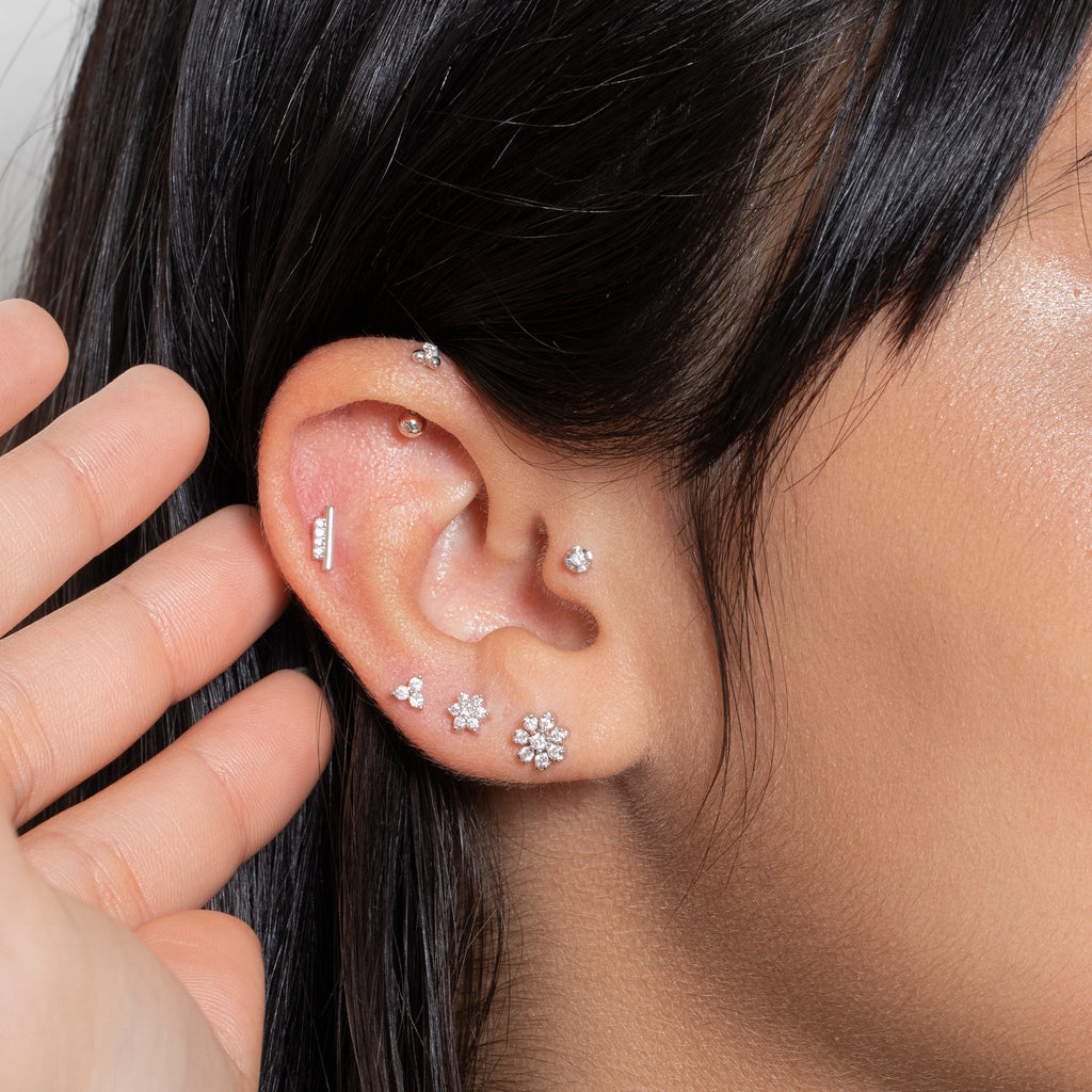 Twin Bar Gold And Diamonds Piercing,